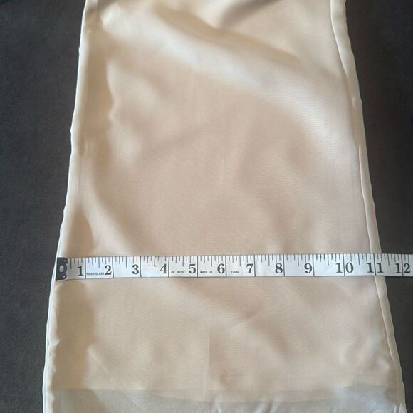 Women’s Chiffon 3 Piece PantSuit Long Jacket
Ribbon Detail Size 14 NWOT - Picture 14 of 14